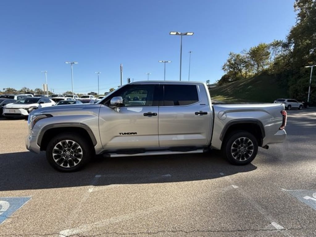 Used 2022 Toyota Tundra 4WD Limited Limited CrewMax 5.5 Bed