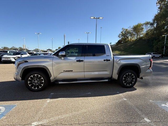 2022 Toyota Tundra Limited CrewMax photo 2