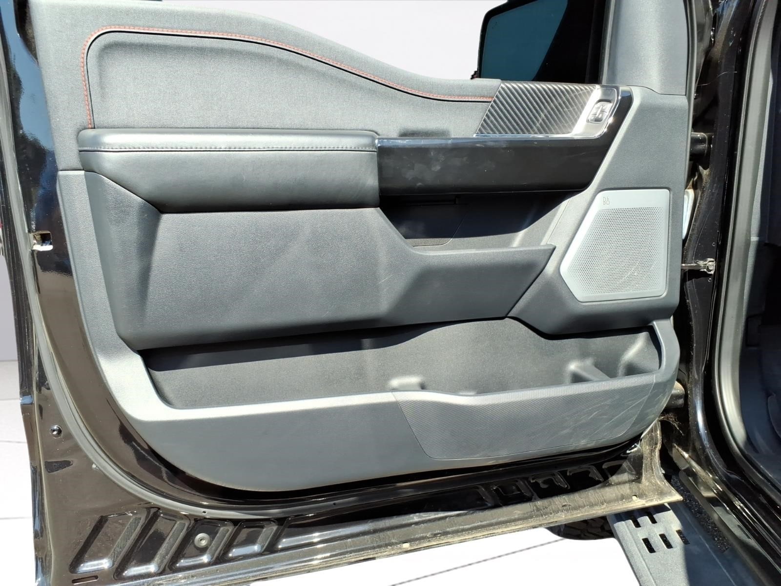 2023 Ford F-150 Raptor - Photo 15