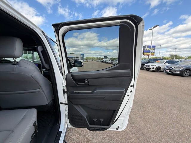 2024 Toyota Tacoma SR5 - Photo 34