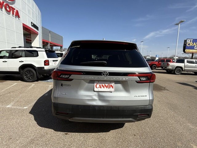 2024 Toyota Grand Highlander Platinum AWD photo 3