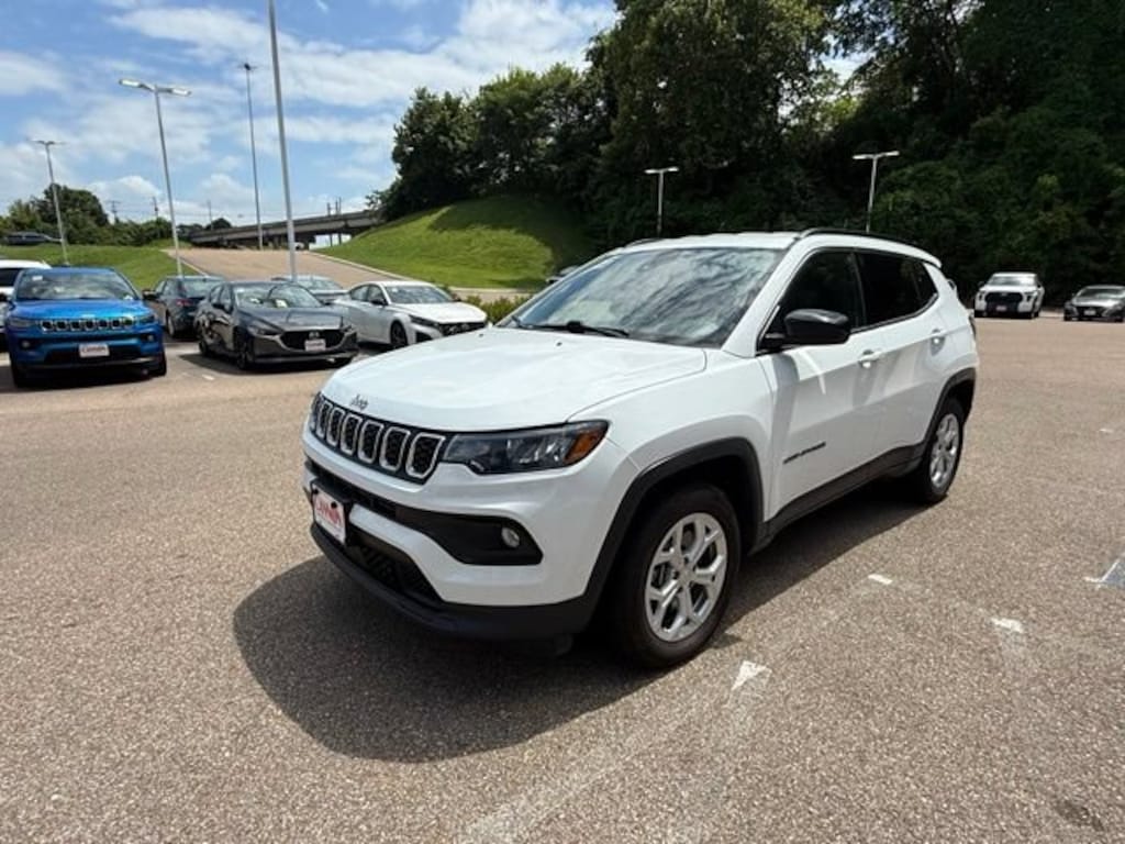 Used 2024 Jeep Compass Latitude Latitude 4x4