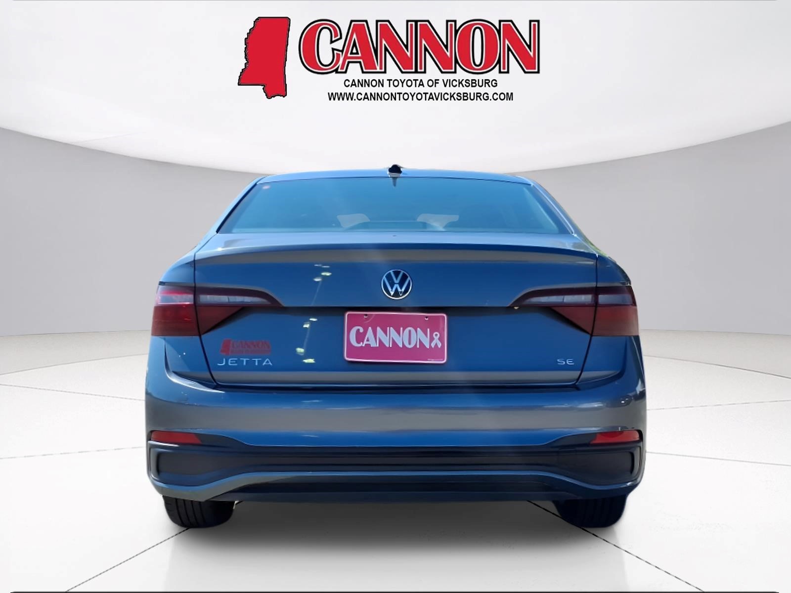 Used 2024 Volkswagen Jetta SE SE Auto