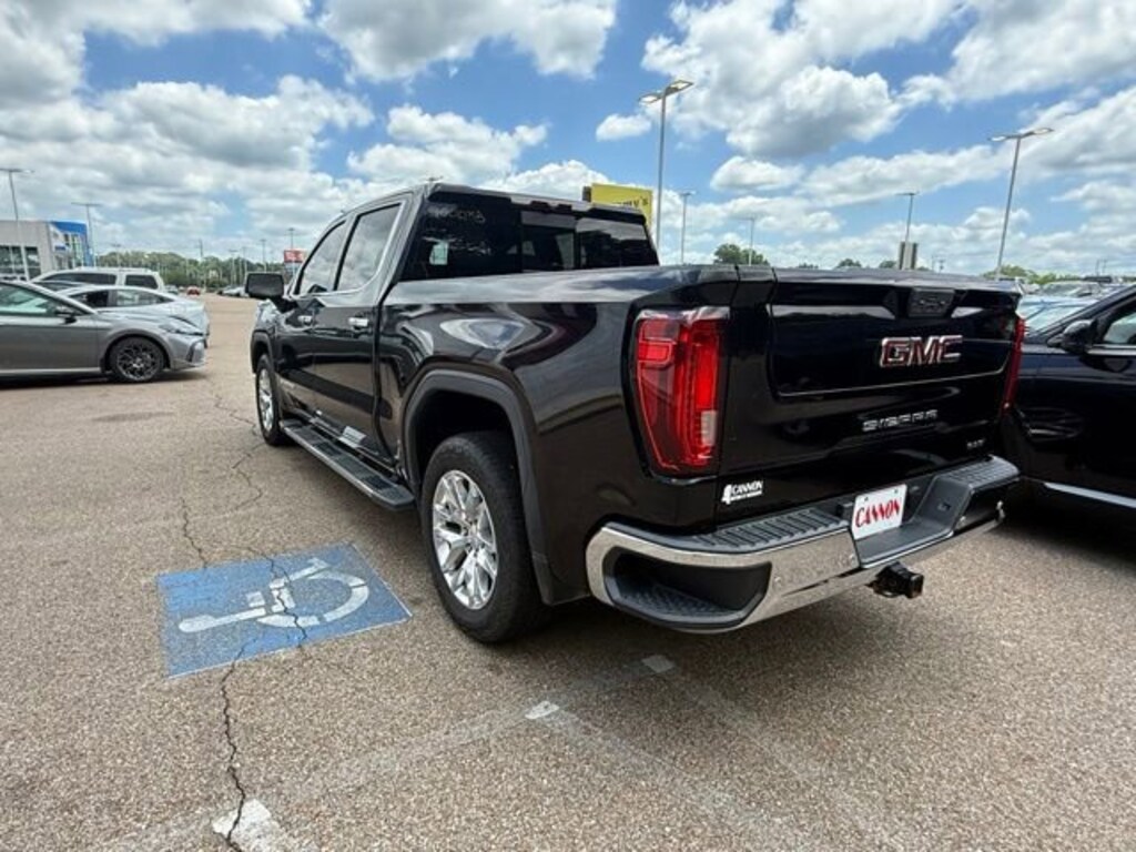 Used 2021 GMC Sierra 1500 SLT 2WD Crew Cab 147 SLT