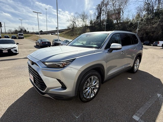 Used 2024 Toyota Grand Highlander Platinum with VIN 5TDAAAB59RS002498 for sale in Vicksburg, MS