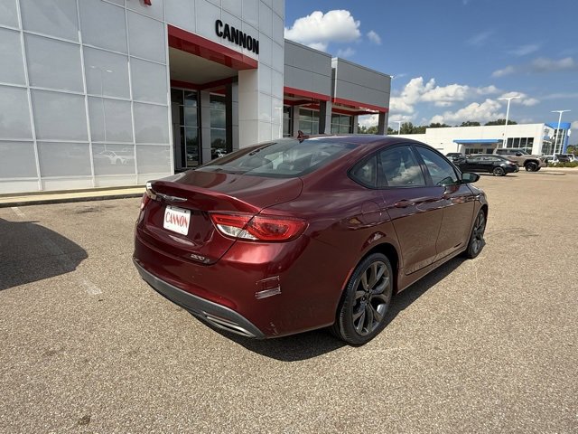 2015 Chrysler 200 S photo 4