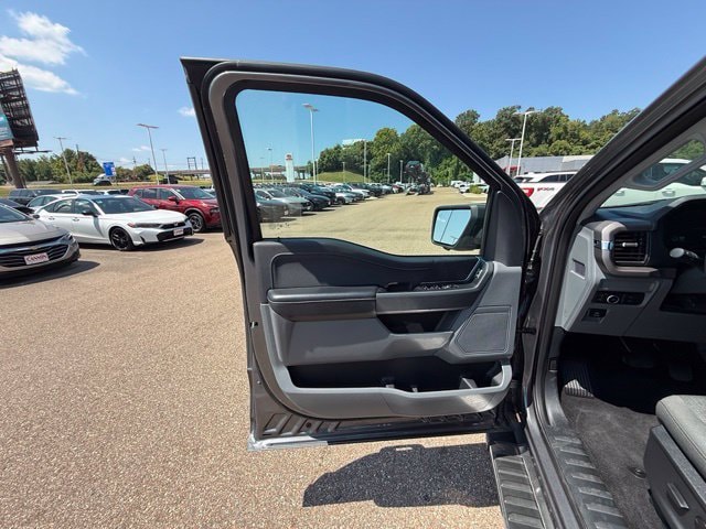 2024 Ford F-150 XLT - Photo 9