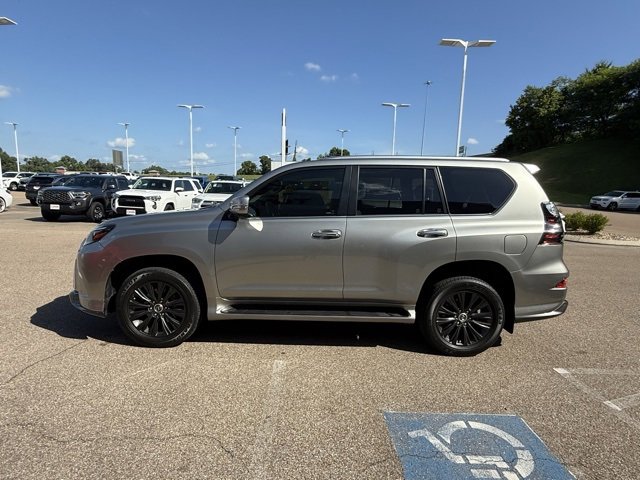 2023 Lexus GX 460 Premium photo 4