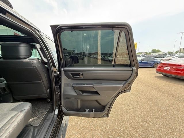 2024 Toyota Sequoia TRD Pro - Photo 40