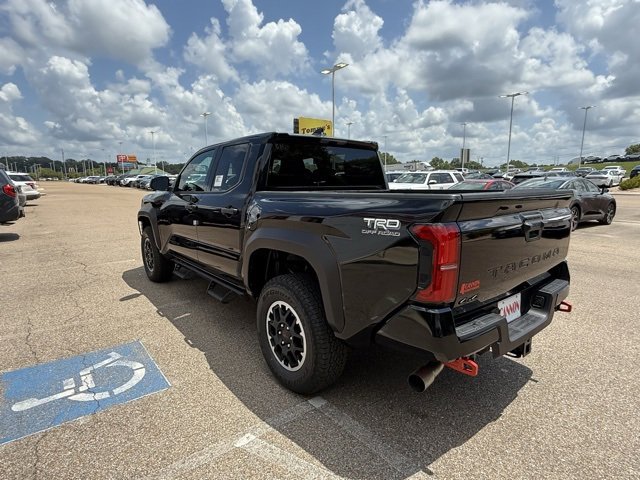 2025 Toyota Tacoma SR5 4x4 Double Cab photo 3