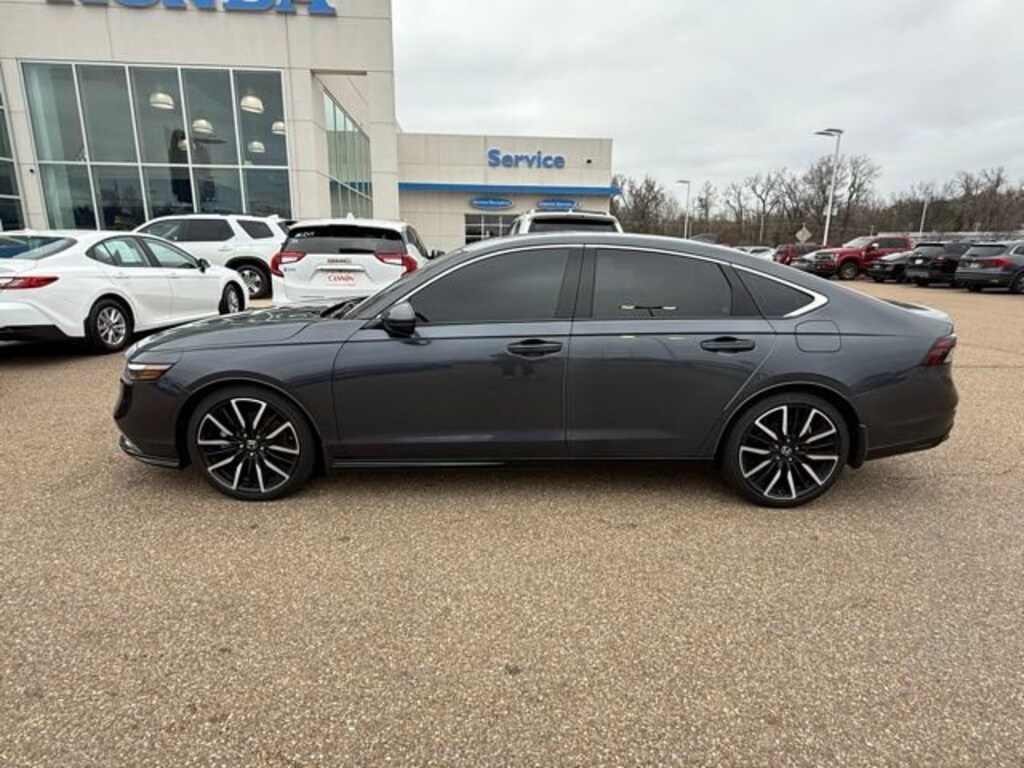 Used 2023 Honda Accord Sedan EX