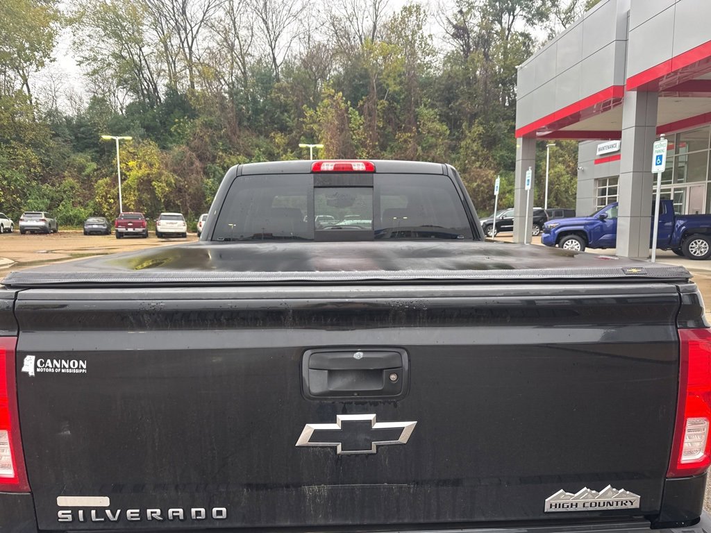 2016 Chevrolet Silverado 1500 High Country photo 3