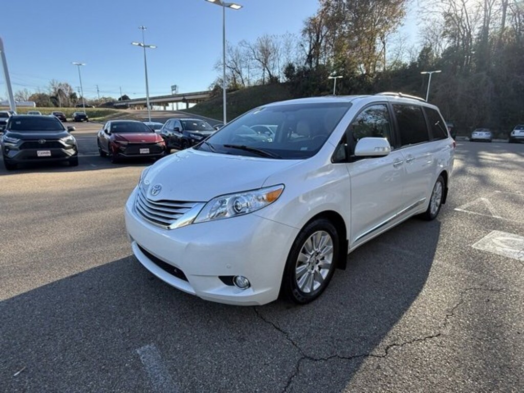 Used 2014 Toyota Sienna L Van