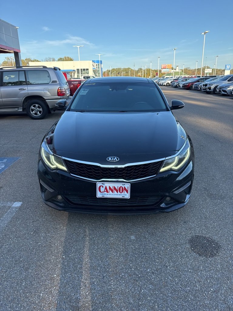 2020 Kia Optima S photo 2