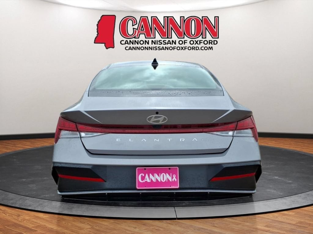 Used 2025 Hyundai Elantra SEL Convenience SEL Convenience IVT