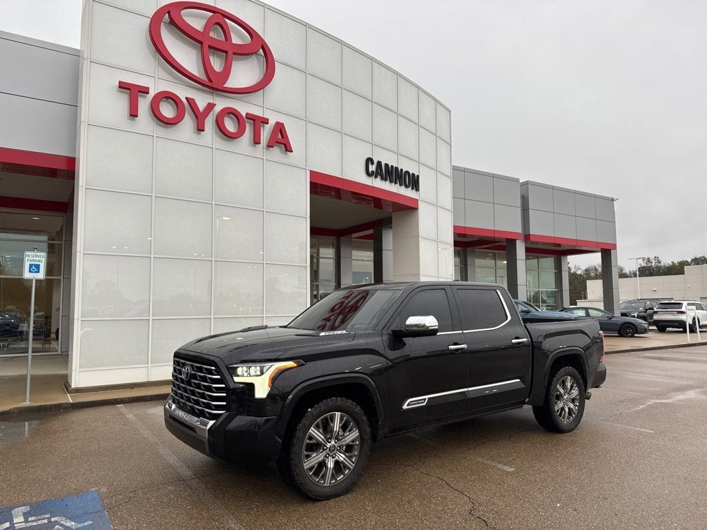 2023 Toyota Tundra Capstone's photo