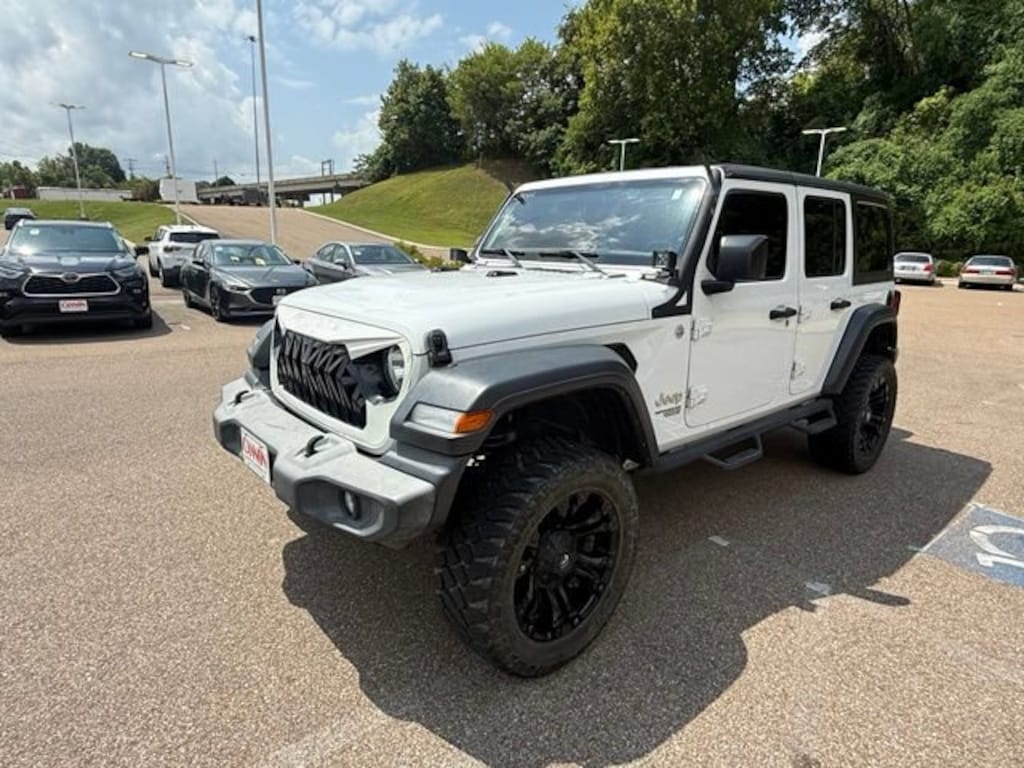 Used 2018 Jeep Wrangler Unlimited Sport Sport 4x4