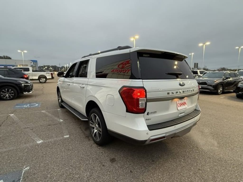 Used 2023 Ford Expedition Max XLT XLT 4x2