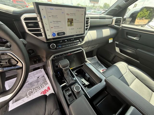 2025 Toyota Tundra Platinum - Photo 21