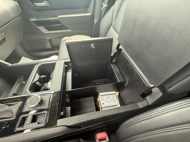 2023 Toyota Tundra Limited - Photo 30