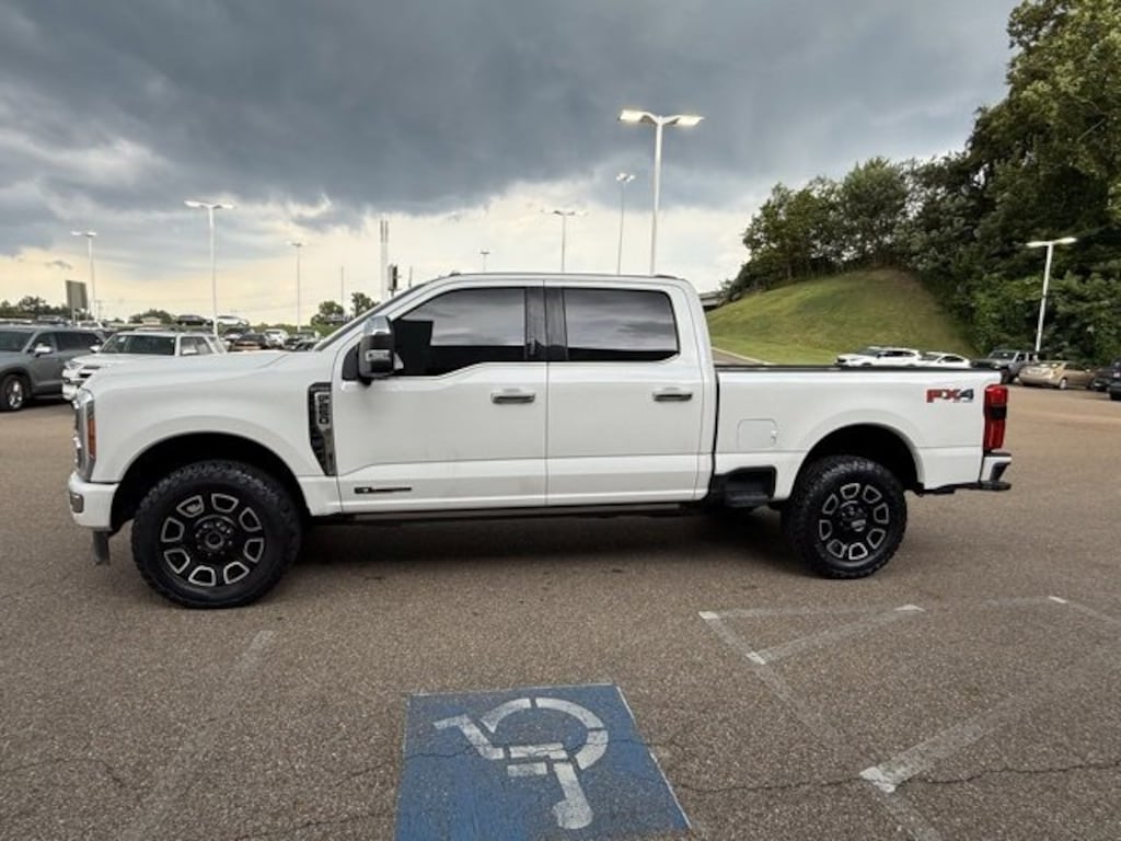 Used 2023 Ford Super Duty F-250 SRW Platinum Platinum 4WD Crew Cab 6.75 Box