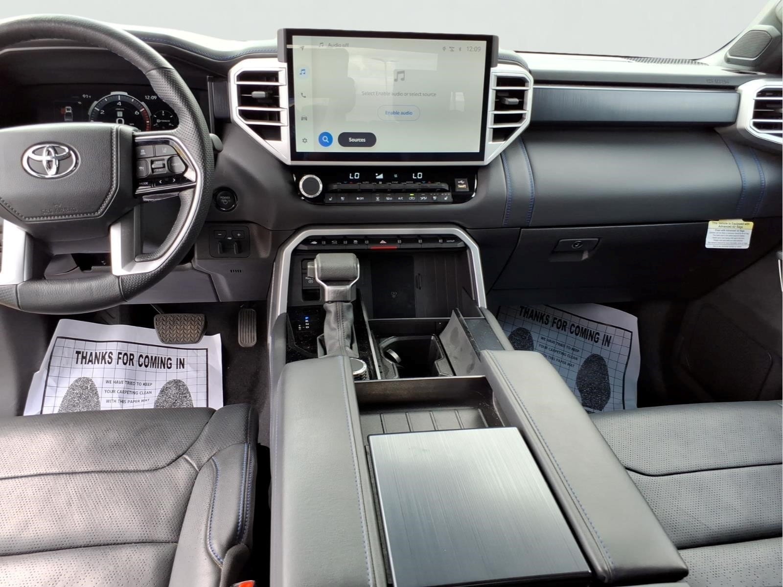 2025 Toyota Tundra Platinum - Photo 14