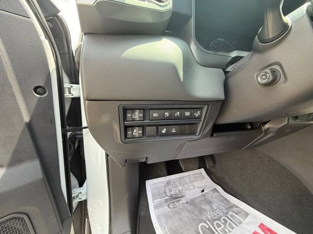 2025 Toyota Tundra Platinum - Photo 14
