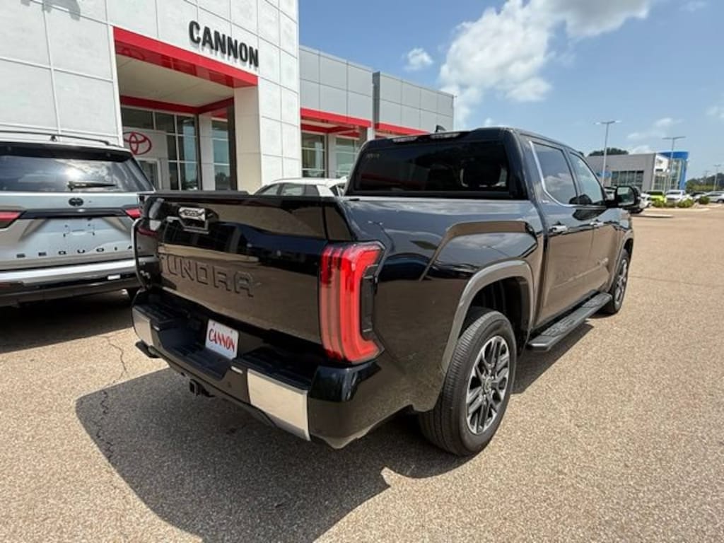 Used 2024 Toyota Tundra 4WD Limited Limited CrewMax 5.5 Bed