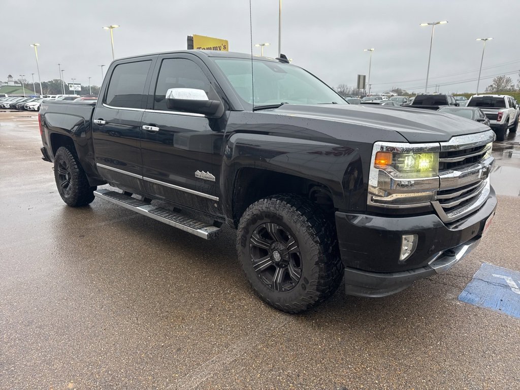 2016 Chevrolet Silverado 1500 High Country photo 2