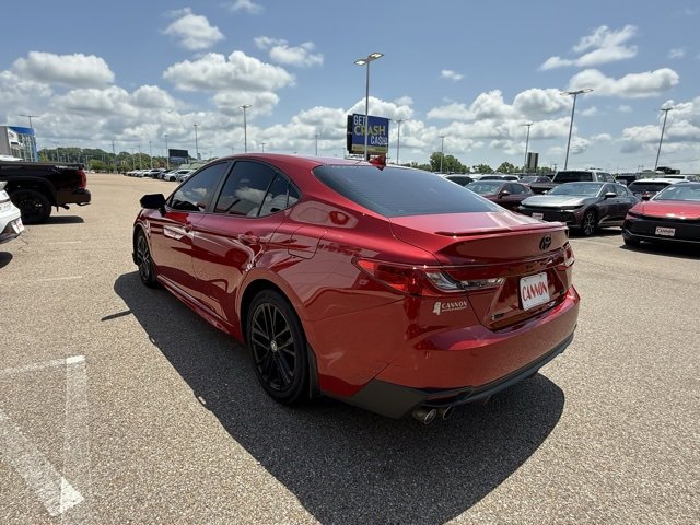 2025 Toyota Camry SE photo 3