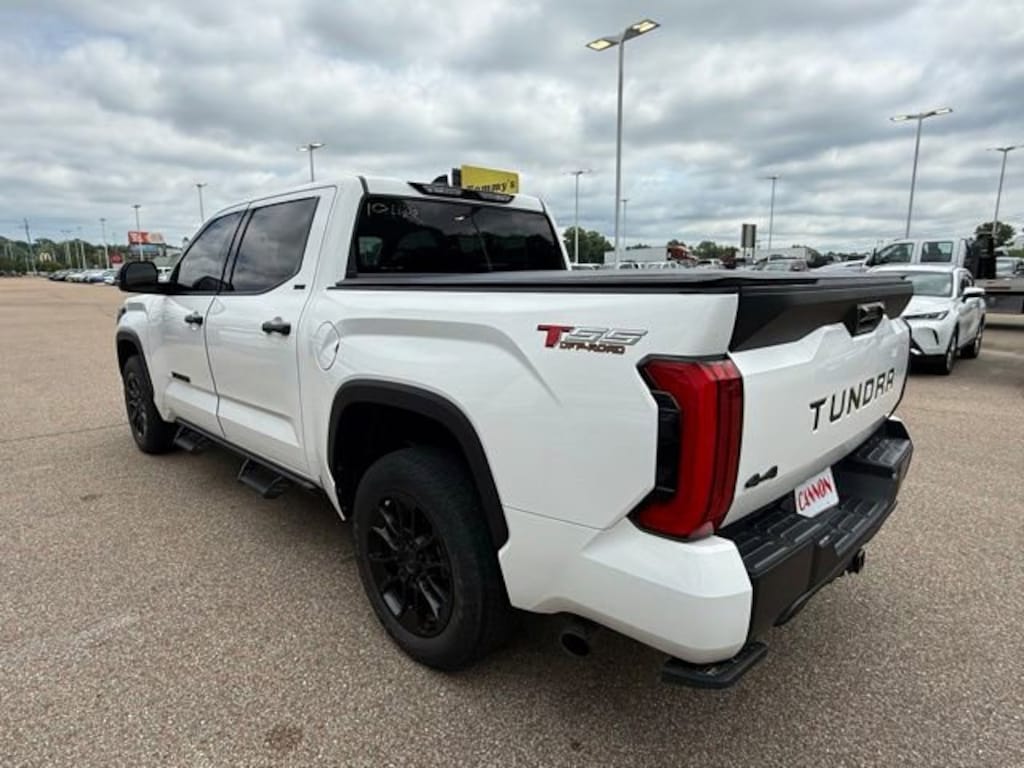 Used 2023 Toyota Tundra 4WD SR5 SR5 CrewMax 5.5 Bed