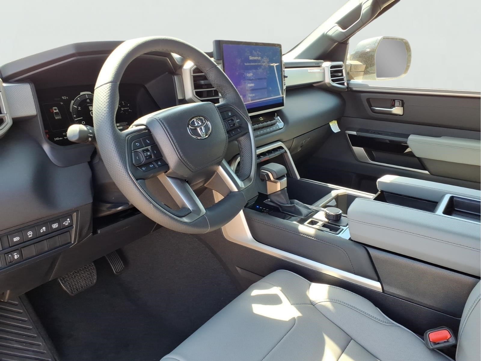 2026 Toyota Tundra Limited - Photo 18