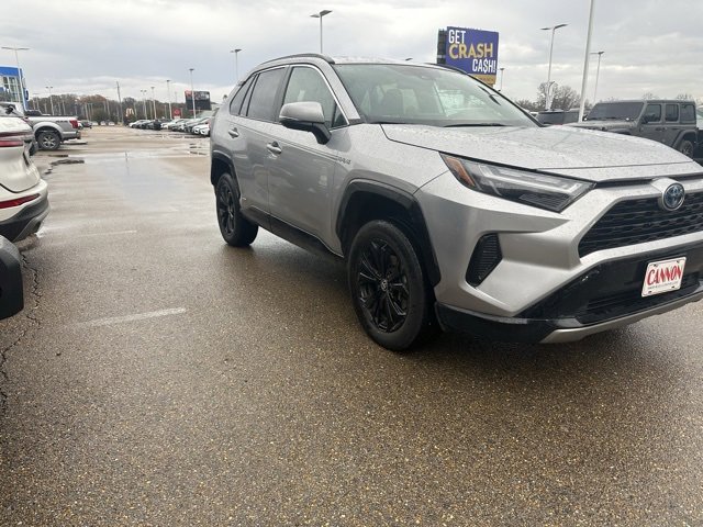 2023 Toyota RAV4 Hybrid SE photo 4