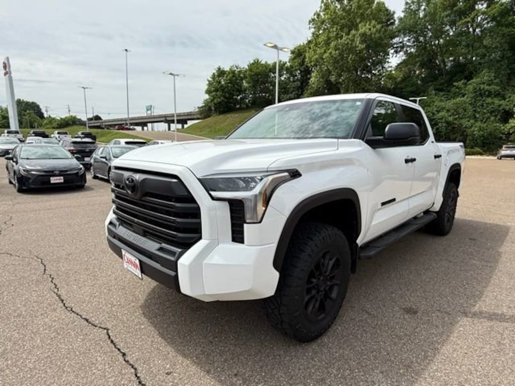 Used 2025 Toyota Tundra 4WD SR5 SR5 CrewMax 5.5 Bed
