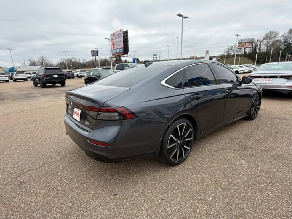 Used 2023 Honda Accord Sedan EX