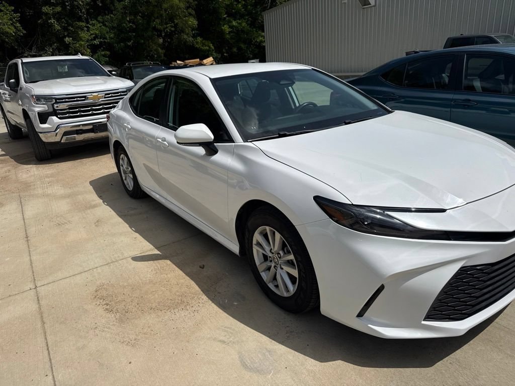 Used 2025 Toyota Camry