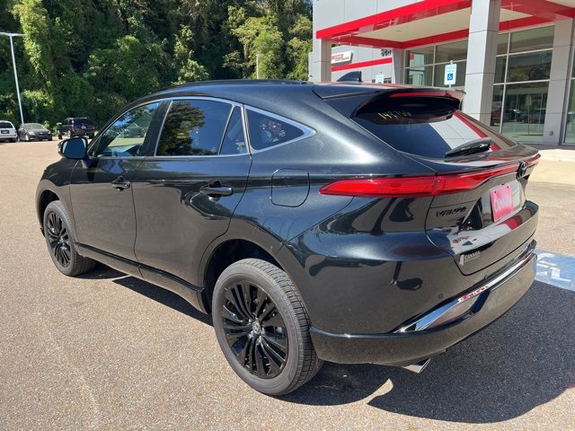 2023 Toyota Venza Limited photo 3