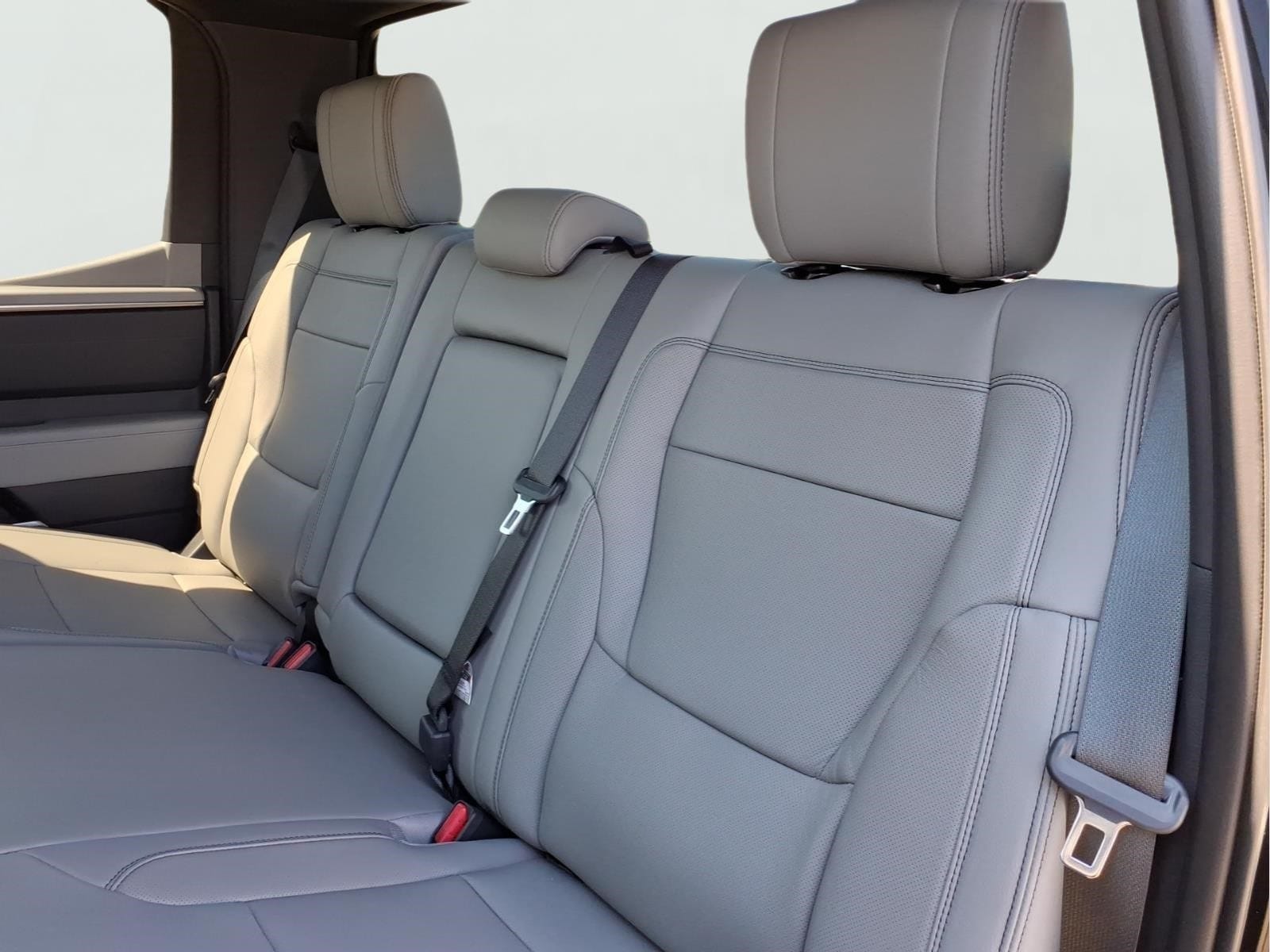 2026 Toyota Tundra Limited - Photo 11