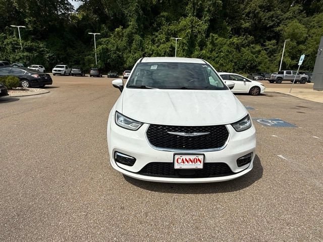 2023 Chrysler Pacifica Hybrid Touring L - Photo 10