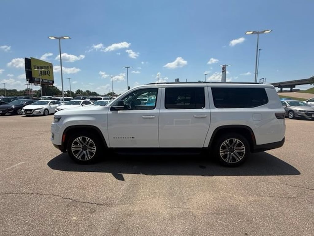 Used 2024 Jeep Wagoneer L Series II Series II 4x4
