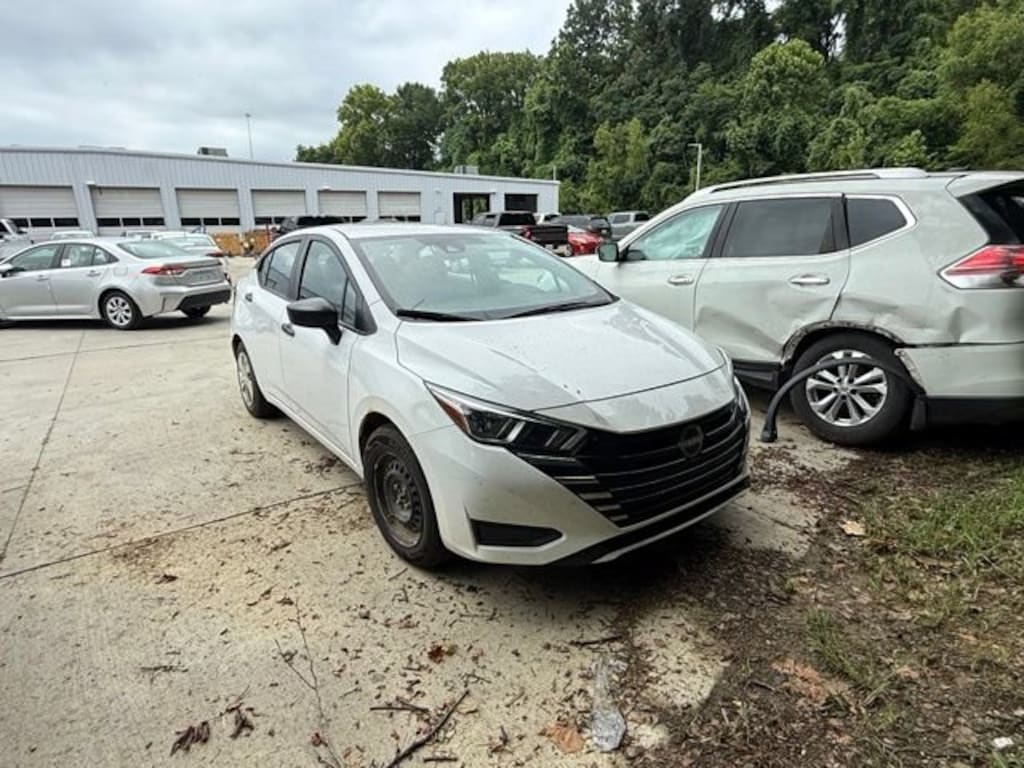 Used 2023 Nissan Versa S S CVT