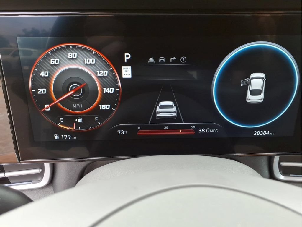 2025 Hyundai Elantra SEL - Photo 18