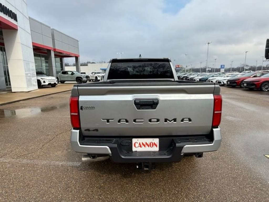 Used 2024 Toyota Tacoma 4WD SR5