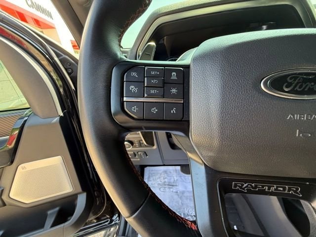 2023 Ford F-150 Raptor - Photo 17
