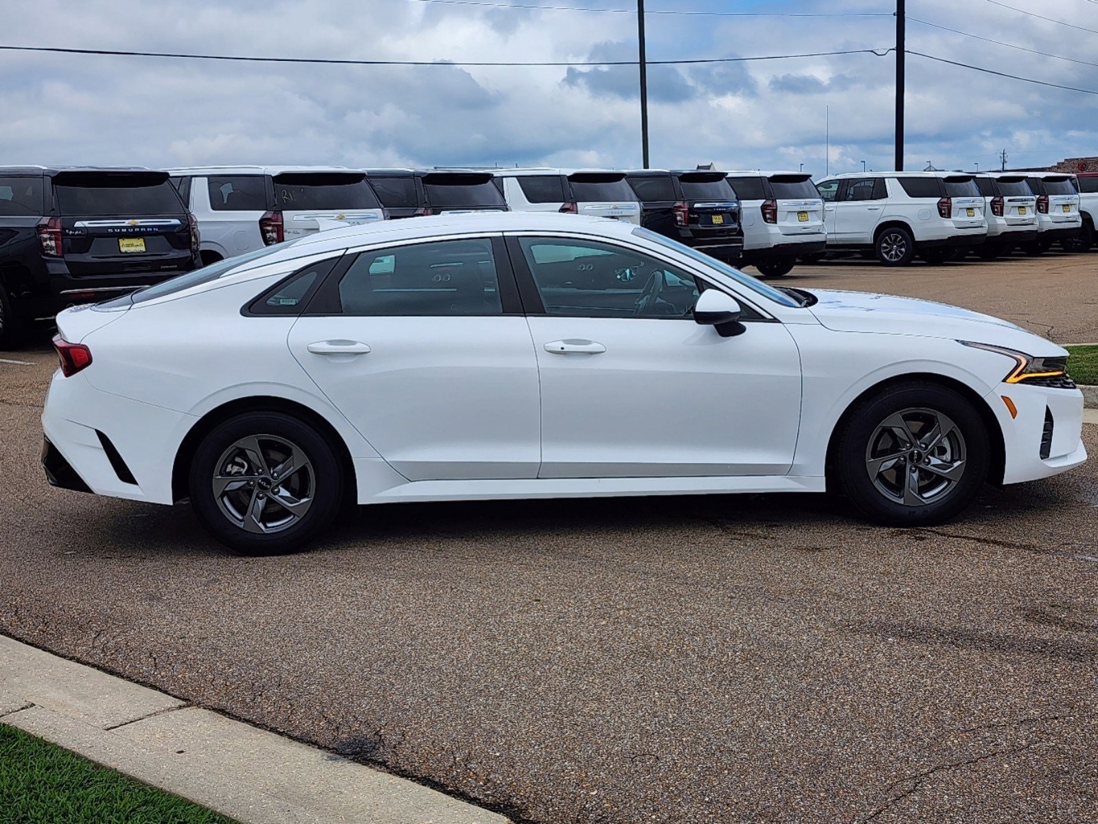 Used 2023 Kia K5 LXS with VIN 5XXG14J23PG207056 for sale in Madison, MS