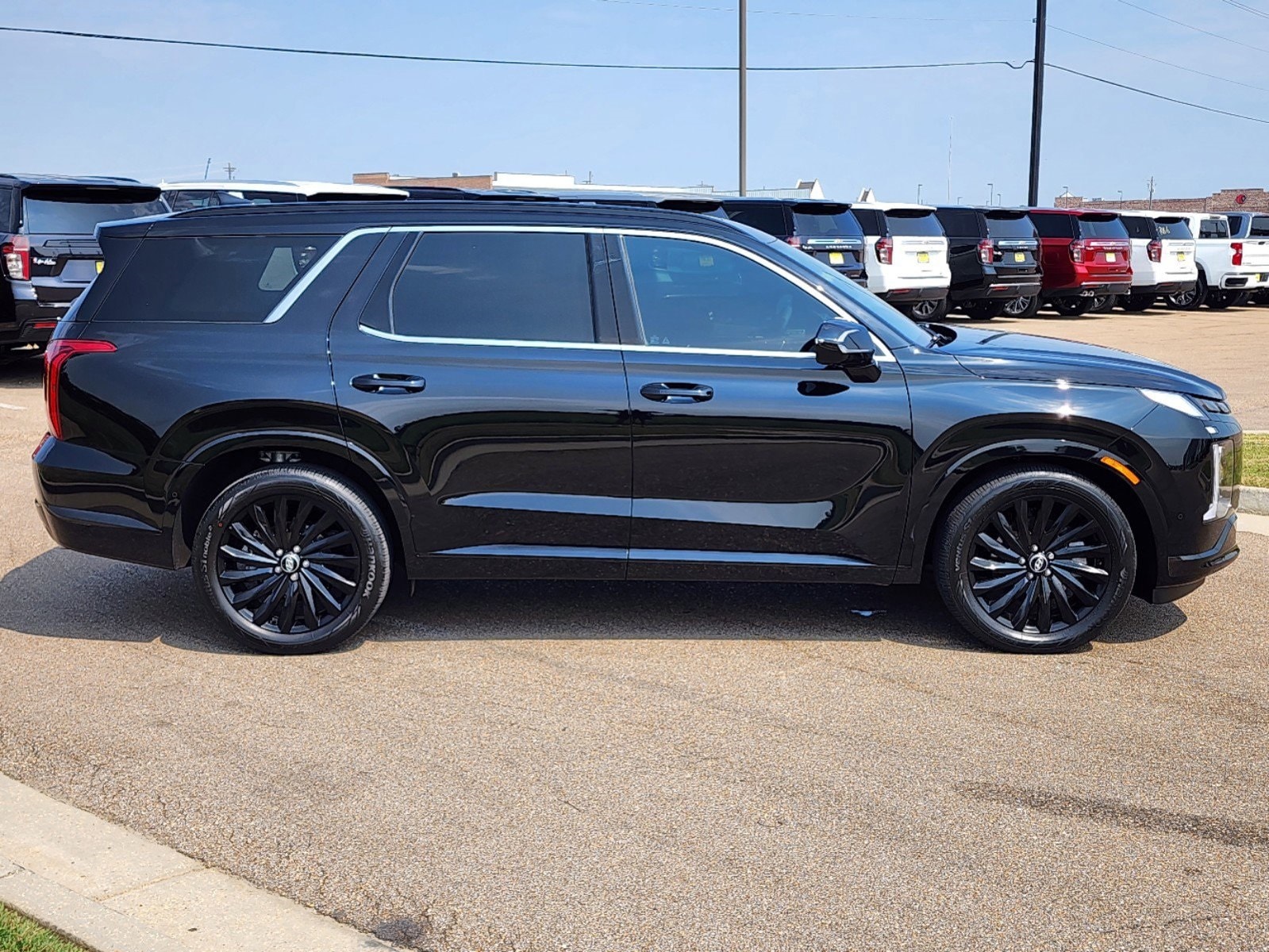 Used 2024 Hyundai Palisade Calligraphy Night Edition with VIN KM8R7DGE2RU775719 for sale in Madison, MS