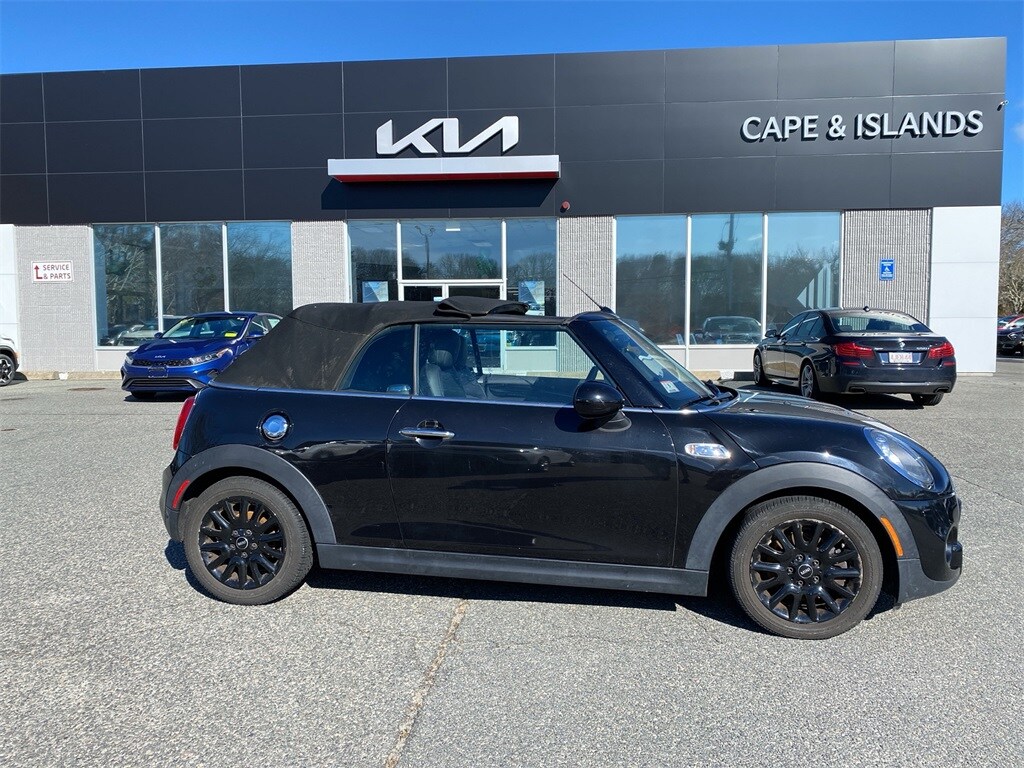 Used 2018 MINI Cooper S with VIN WMWWG9C55J3D22568 for sale in South Yarmouth, MA