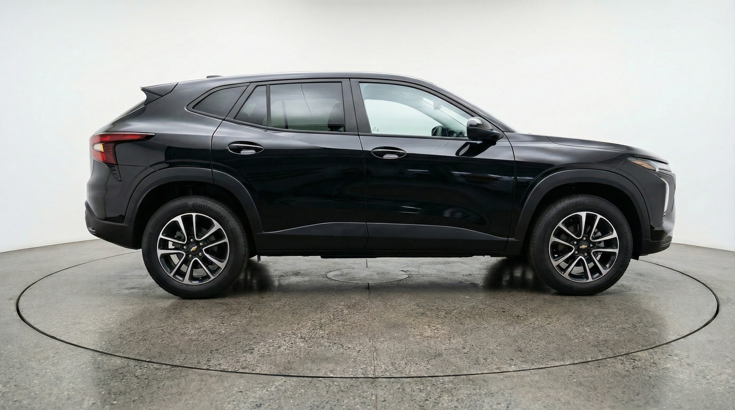 Thumbnail: 2025 Chevrolet TrailBlazer - 8