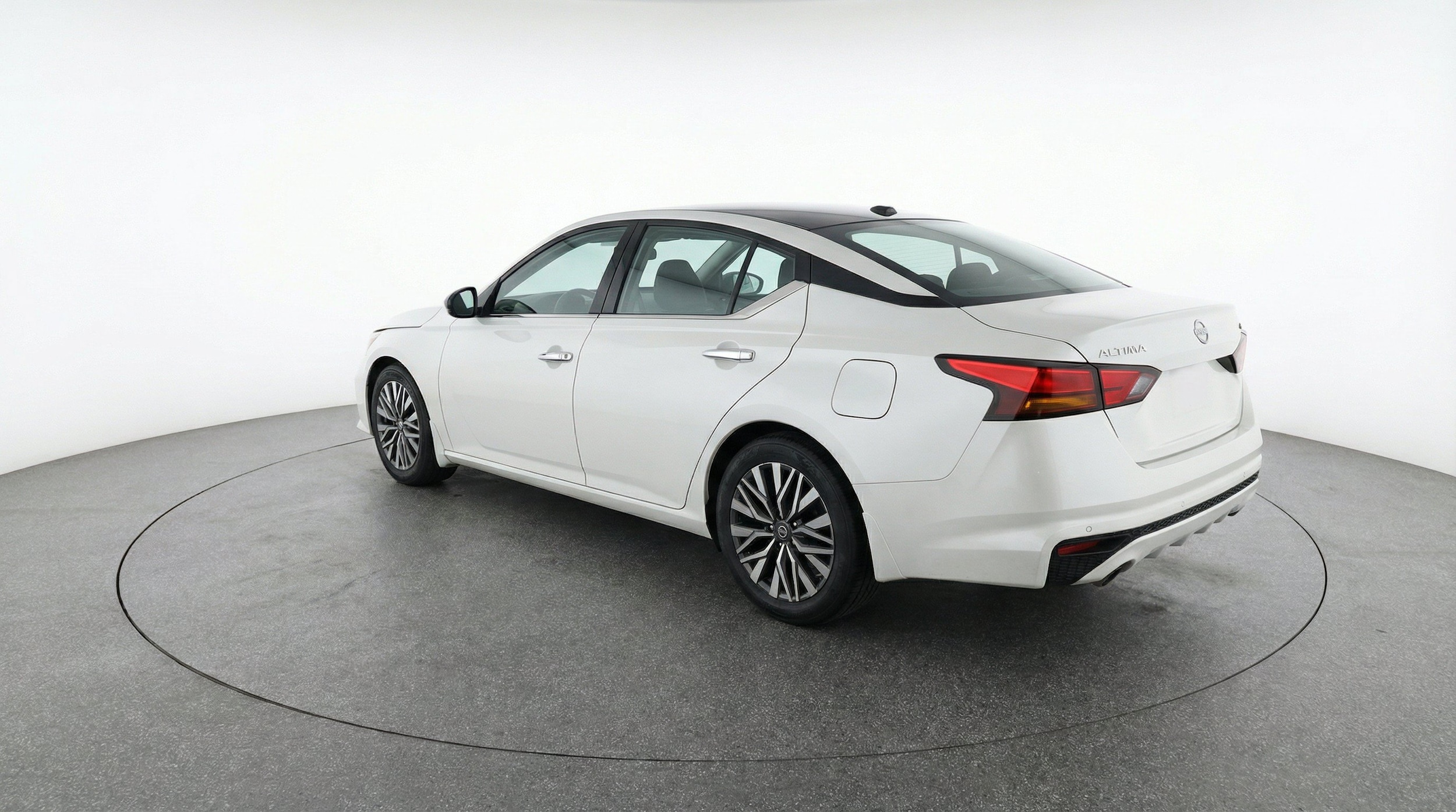 Thumbnail: 2025 Nissan Altima - 6
