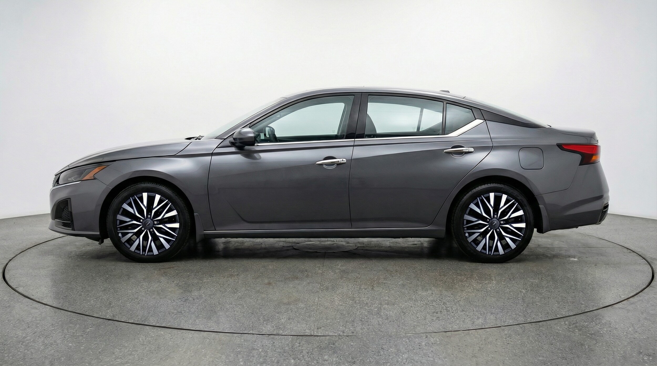 Thumbnail: 2025 Nissan Altima - 4